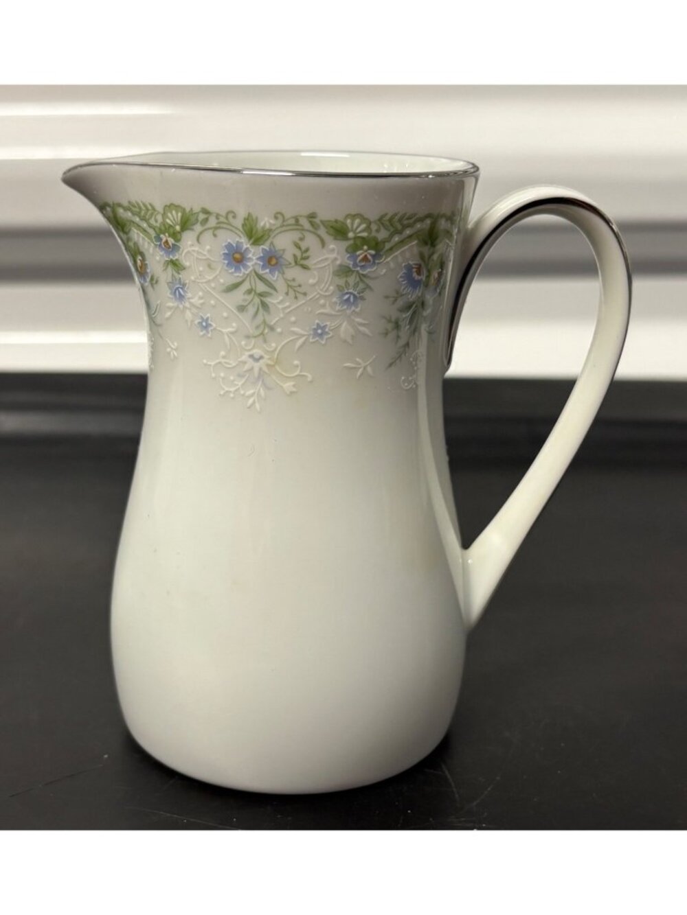 Bone China Creamer Noritake Dee Pattern #2212 Made in Japan
